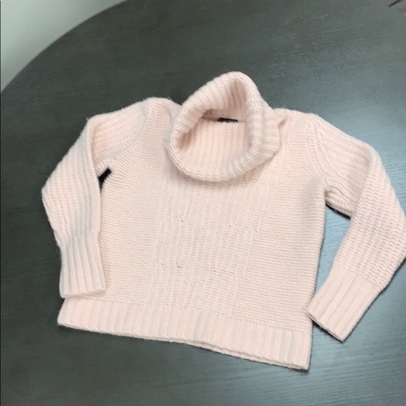 Banana Republic Sweaters - Banana Republic pale pink/peach sweater size large